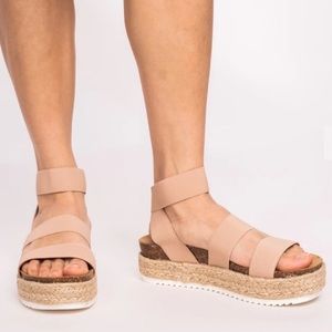 Steve Madden “kimmie” platform sandals